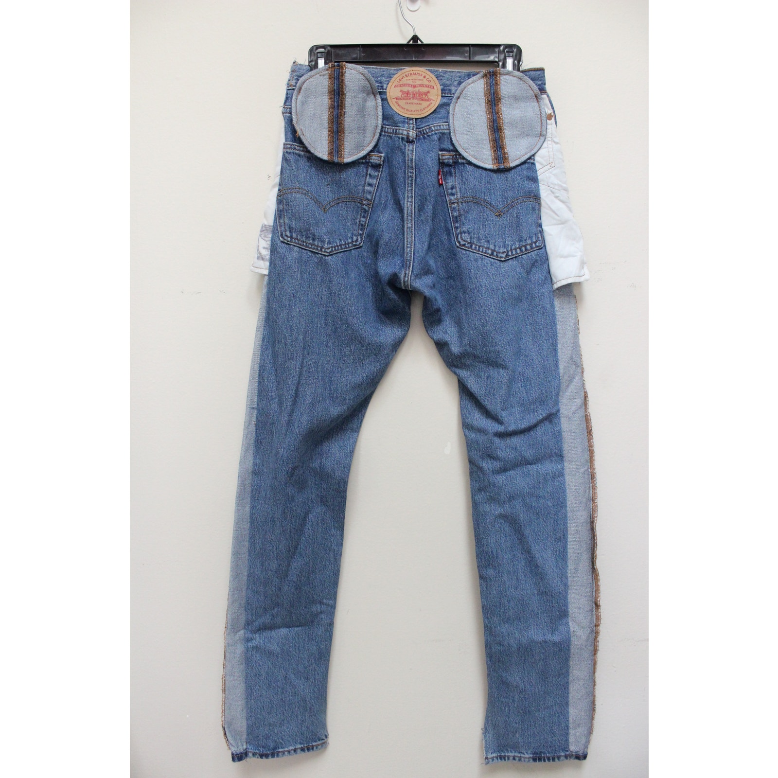 Nwt Sami Miro Vintage Levi's Constructed Denim Circle Pocket Jeans Size 26 — image 5 of 7